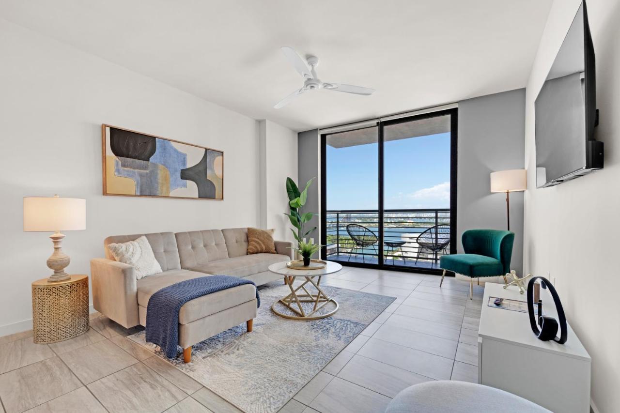Devereaux Miami Luxury One-Bedroom And Studios Εξωτερικό φωτογραφία