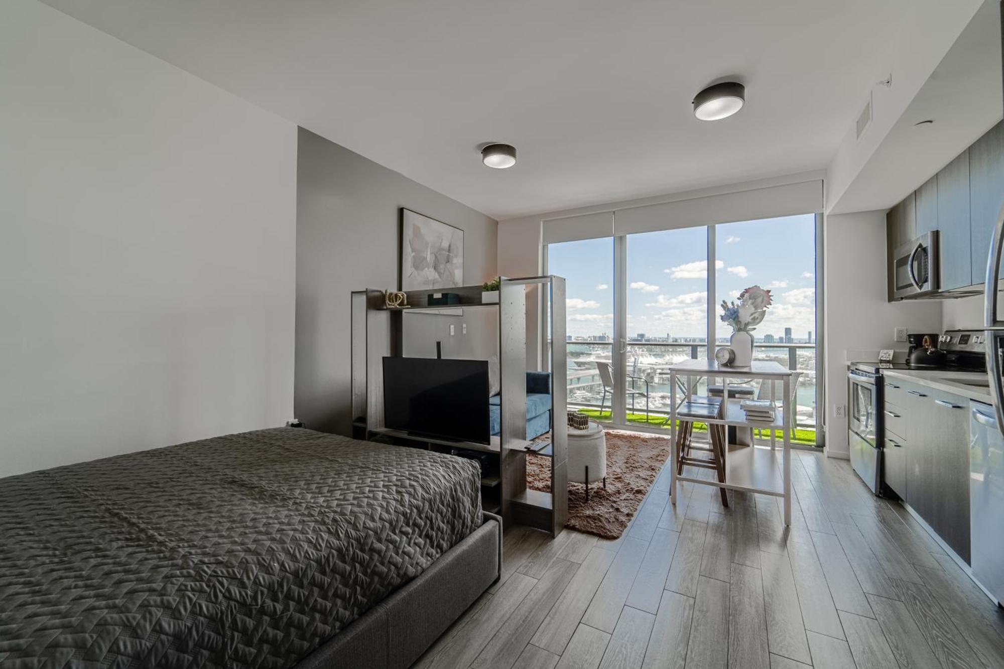 Devereaux Miami Luxury One-Bedroom And Studios Εξωτερικό φωτογραφία