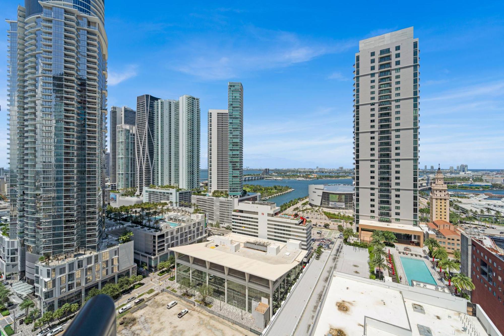 Devereaux Miami Luxury One-Bedroom And Studios Εξωτερικό φωτογραφία