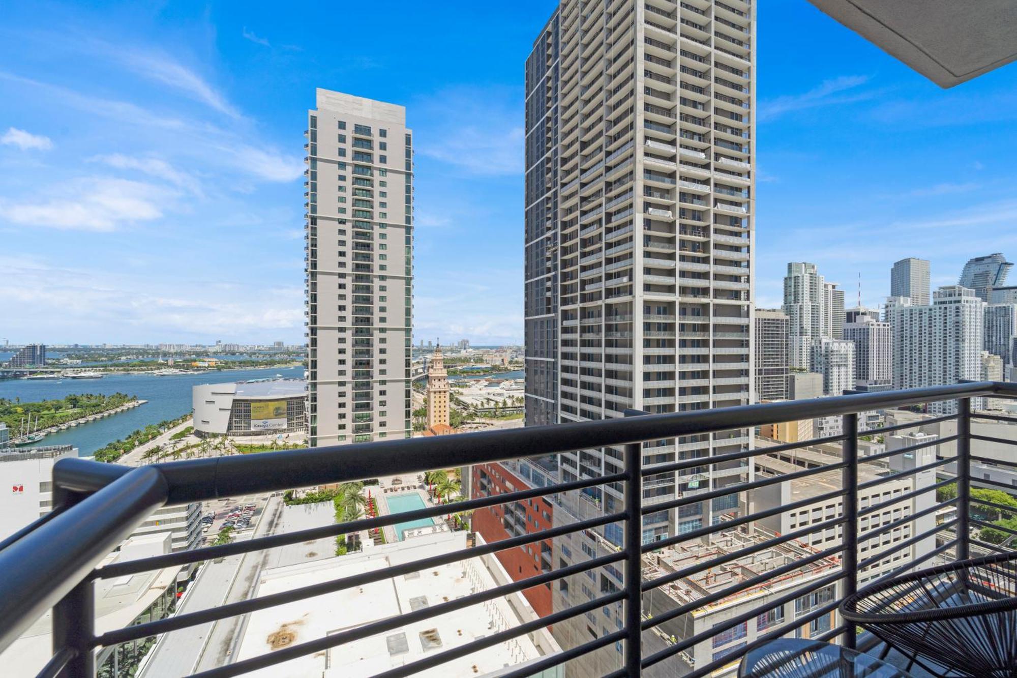 Devereaux Miami Luxury One-Bedroom And Studios Εξωτερικό φωτογραφία